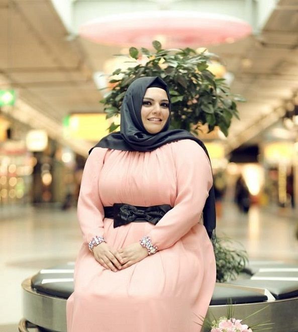 chubby arab girl